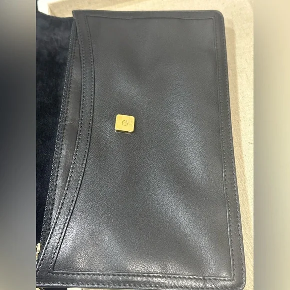 Fendi Leather Clutch - Picture 14 of 14